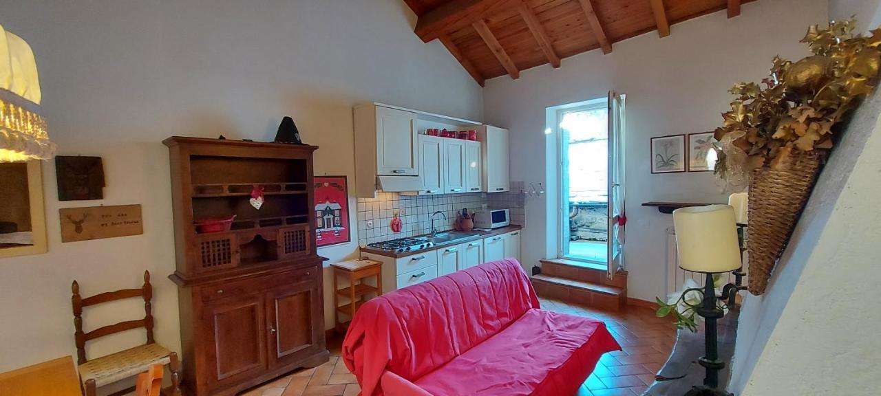 Piazza Fiumalbo Citta D'Arte Apartamento Exterior foto